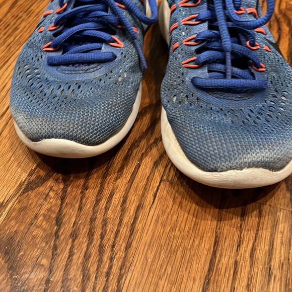 Nike Kids Lunarglide 8 sneaker size 5.5 - Picture 6 of 10